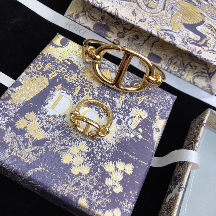 chr1st1an D10r rings